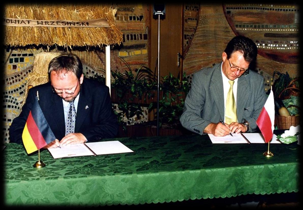 POCZĄTKI WSPÓŁPRACY Współpraca trwa oficjalnie od 2001 r., kiedy podpisano umowę o partnerstwie między powiatami wrzesińskim a Wolfenbűttel.