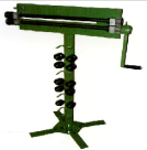 Głębokość gardła: 104mm/40''. Waga netto 133kg ŻŁOBIARKA C0116-008 (RM12) Kompletna z 5 zestawami rolek do esowatego zwijania obrzeży blachy.
