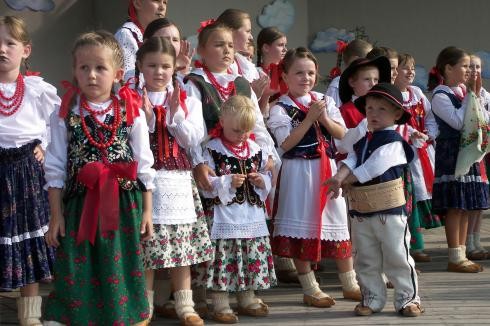 Kłobuck. Krzepice, Praszka, Przystajń, Olesno tel. 34 317 2 317, 500 416 222 OBÓZ JĘZYKOWY W KARPACZU Uczniowie 979zł 04.08 