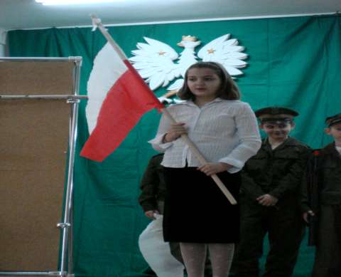 Apele wychowawcze w swojej tematyce zawierają treści