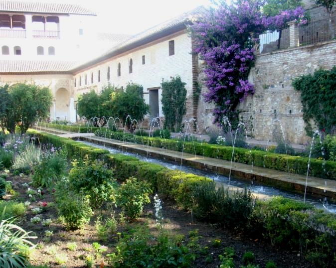 Granada Perła Andaluzji 13 Generalife Arabska nazwa Generalife oznacza rajski ogród architekta.