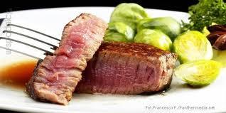 Związki bioaktywne w wołowinie Dodatkowo mięso wołowe jest źródłem CLA, który w organizmie człowieka wykazuje wiele