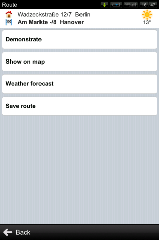 Opcje trasy Aby wyświetlić całą trasę na mapie, należy wybrać opcję Opcje trasy > Pokaż na mapie.
