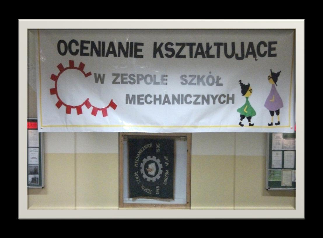 Dziękuję za uwagę Janina Grzecznowska Dyrektor Zespołu Szkół Mechanicznych