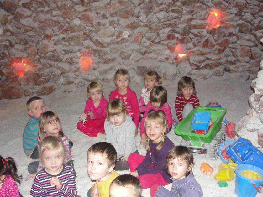 WYCIECZKA DZIECI Z ODDZIAŁU PRZEDSZKOLNEGO W dniu 18.10.