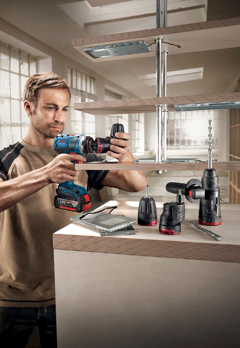 23 nowe, innowacyjne produkty! Szlifierki kątowe o mocy 1.300 i 1.700 W - patrz str. 6-7 Wiertnice, statywy i diamentowe korony wiertnicze - patrz str. 14-15 Po prostu więcej.