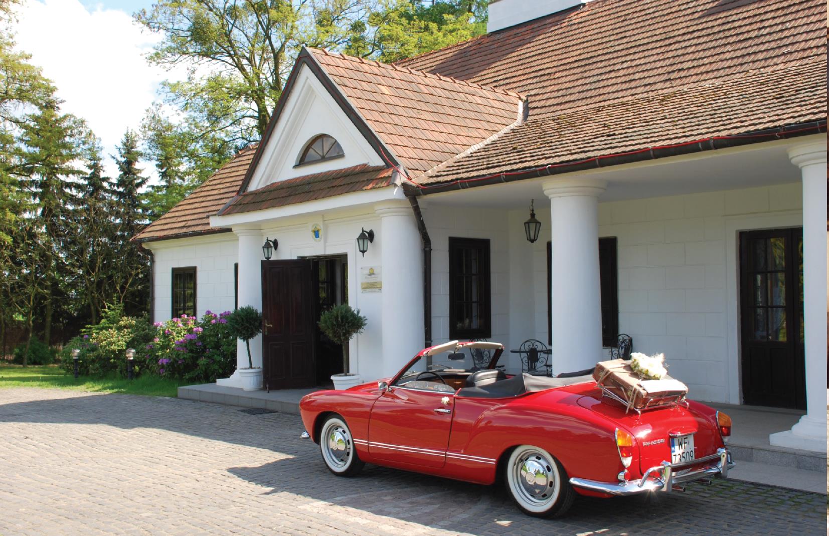 OFERTA WESELNA Wesela w Jaworowym Dworze Jaworowy Dwór to wymarzona sceneria dla tak wyjątkowego dnia i oferuje śródziemnomorskie ciepło, francuski szyk, angielską elegancję oraz co