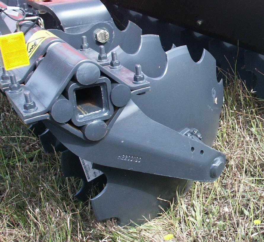 Rozwiązania KUHN Indywidualnie montowane ząbkowane talerze uprawowe Ø 510 mm Amortyzacja na