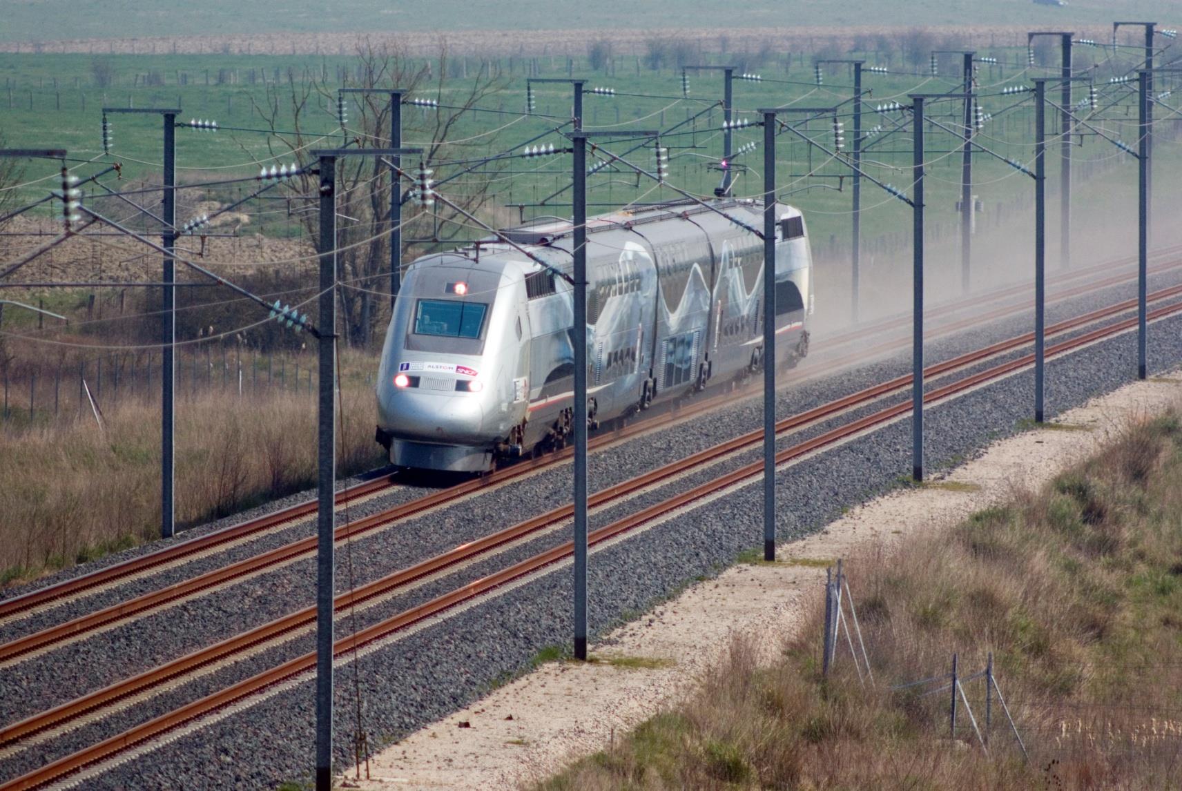 pociągu klasycznego na LGV