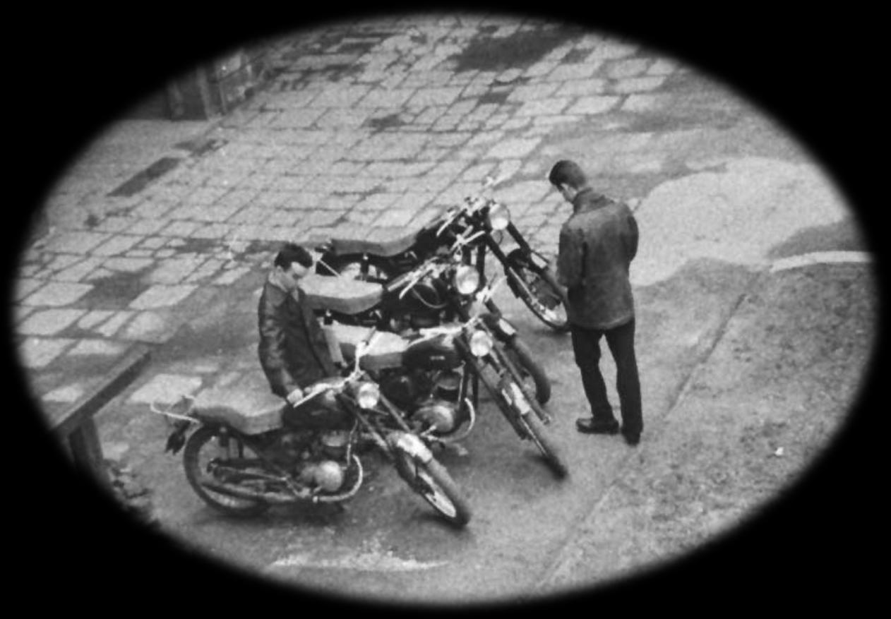 Lecha Krzyżaniaka bardzo interesowały motocykle.