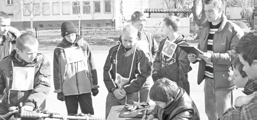 Bezpieczeństwa w Ruchu Drogowym. Organizatorem zawodów, które odbyły się 28 marca w Gimnazjum im. gen. Józefa Hallera KLASYFIKACJA DRUŻYNOWA: 1. SP Piaseczno (P. Reptowski, M. Drost, J.