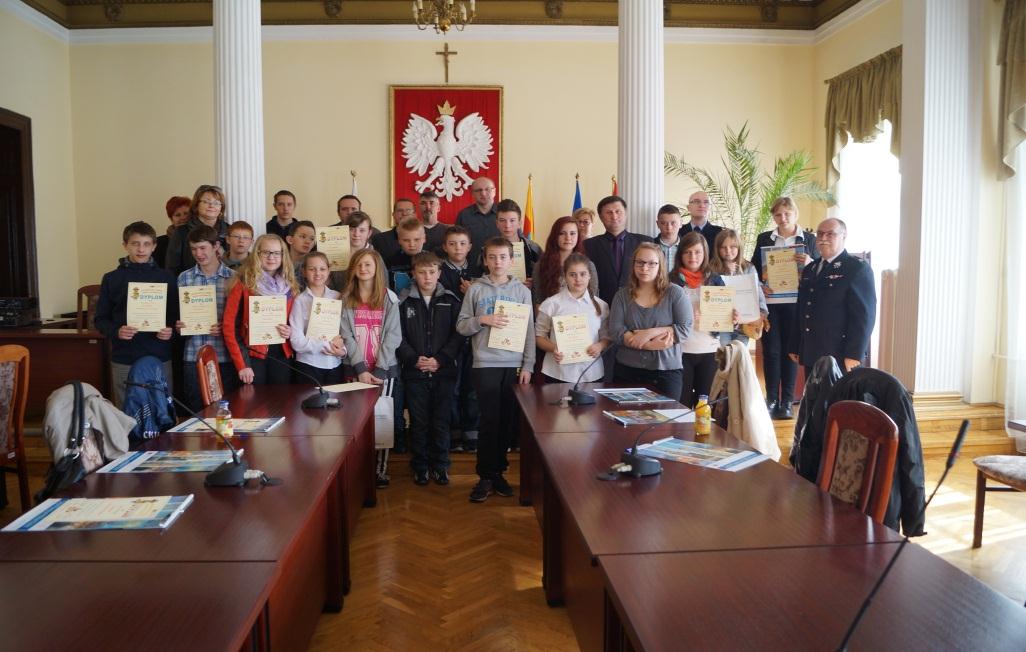 ELIMINACJE GMINNE OGÓLNOPOLSKIEGO TURNIEJU WIEDZY POŻARNICZEJ,,MŁODZIEŻ ZAPOBIEGA POŻAROM 6 lutego 2014 r. Sala Kolumnowa Urzędu Miejskiego 20.