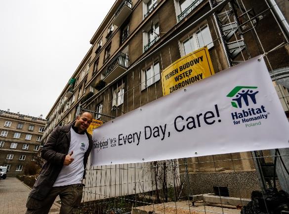 Projekty HFH Poland w 2015 roku Projekt Strychowy Solidne fundamenty, dobry start w dorosłość W 2015 roku Habitat uruchomił nowatorski projekt, tworząc nowy model mieszkań wspomaganych dla młodych