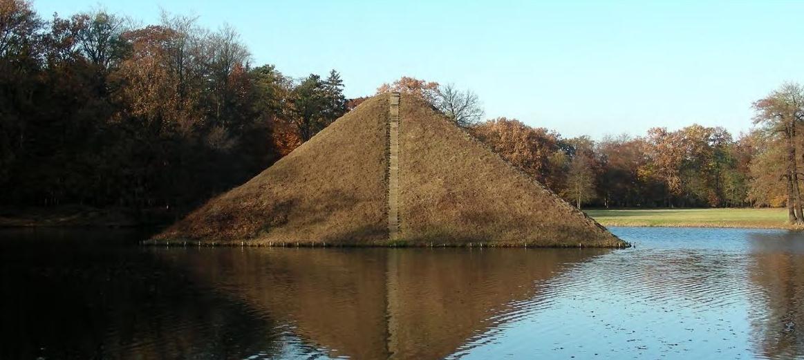 Cottbus Park Branitz II Etap Zakres projektu: rewitalizacja piramidy wodnej, remont małej