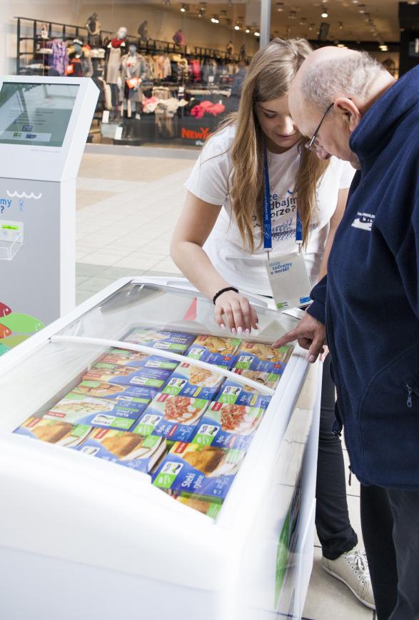 Postęp dzięki partnerstwom Podejmowane na całym świecie odważne inicjatywy firm, odzwierciedlają rosnącą wartość certyfikowanych ryb