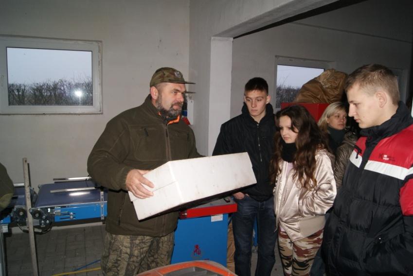 PRZEDSIĘWZIĘCIE - ZIMA W OHP MCK Działdowo Zimowe wycieczki zawodoznawcze wycieczka edukacyjna Głównym celem przedsięwzięcia było zapoznanie młodzieży z lokalnym rynkiem pracy oraz zdobycie