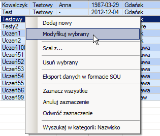 kliknąć przycisk znajdujący się po prawej stronie listy Ewidencja osób, w oknie Kartoteka osobowa, dodawanie wypełnić formularz (wymagane pola to: Nazwisko, Imię, Pesel, Data ur., Miejsce ur.