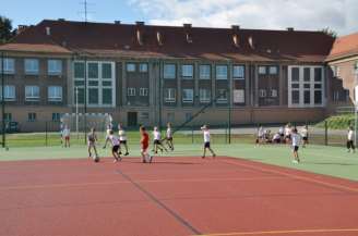 sportowe, a także na pikniki z