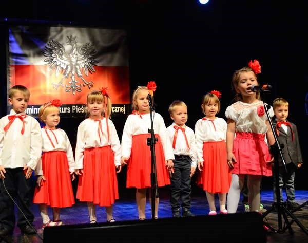 W dniu 25 listopada świętowaliśmy Dzień Pluszowego Misia. Dzieci tańczyły ze swoimi ukochanymi misiami, były zabawy i słodka misiowa niespodzianka.