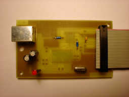 1 Wstęp Przedstawiony dokument oraz urządzenie powstało na podstawie tekstu Turbo BDM Light ColdFire interface autorstwa Daniela Malik [1].