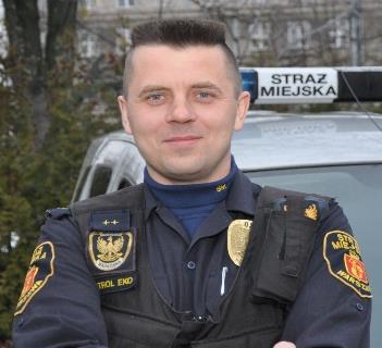 INTERWENCJE EKO PATROLU 5484 5345 5054 3004 3147 3977 ssaki ptaki pozostałe* O 26% w porównaniu do 2014 r. wzrosła w 2015 r. liczba odłowionych ptaków.