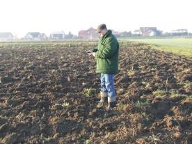 Problemy ochrony i racjonalnego wykorzystania środowiska rolniczego w Polsce Dr B. Smreczak, Dr G.