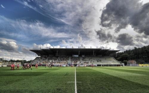 Infrastruktura Narodowy Stadion Rugby wyposażony jest w sztuczną nawierzchnię z trawy syntetycznej z nowoczesnym systemem zraszania, podgrzewania i odwadniania.