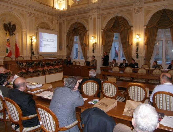 Współpraca z interesariuszami SEAP Biuro Zarządzania Energią nawiązało współpracę z uczestnikami rynku lokalnego, celem wzmocnienia działań energooszczędnych na terenie miasta poprzez coroczne od