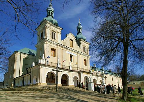 Sztolnia Czarnego Pstrąga Miejsca pielgrzymkowe np.