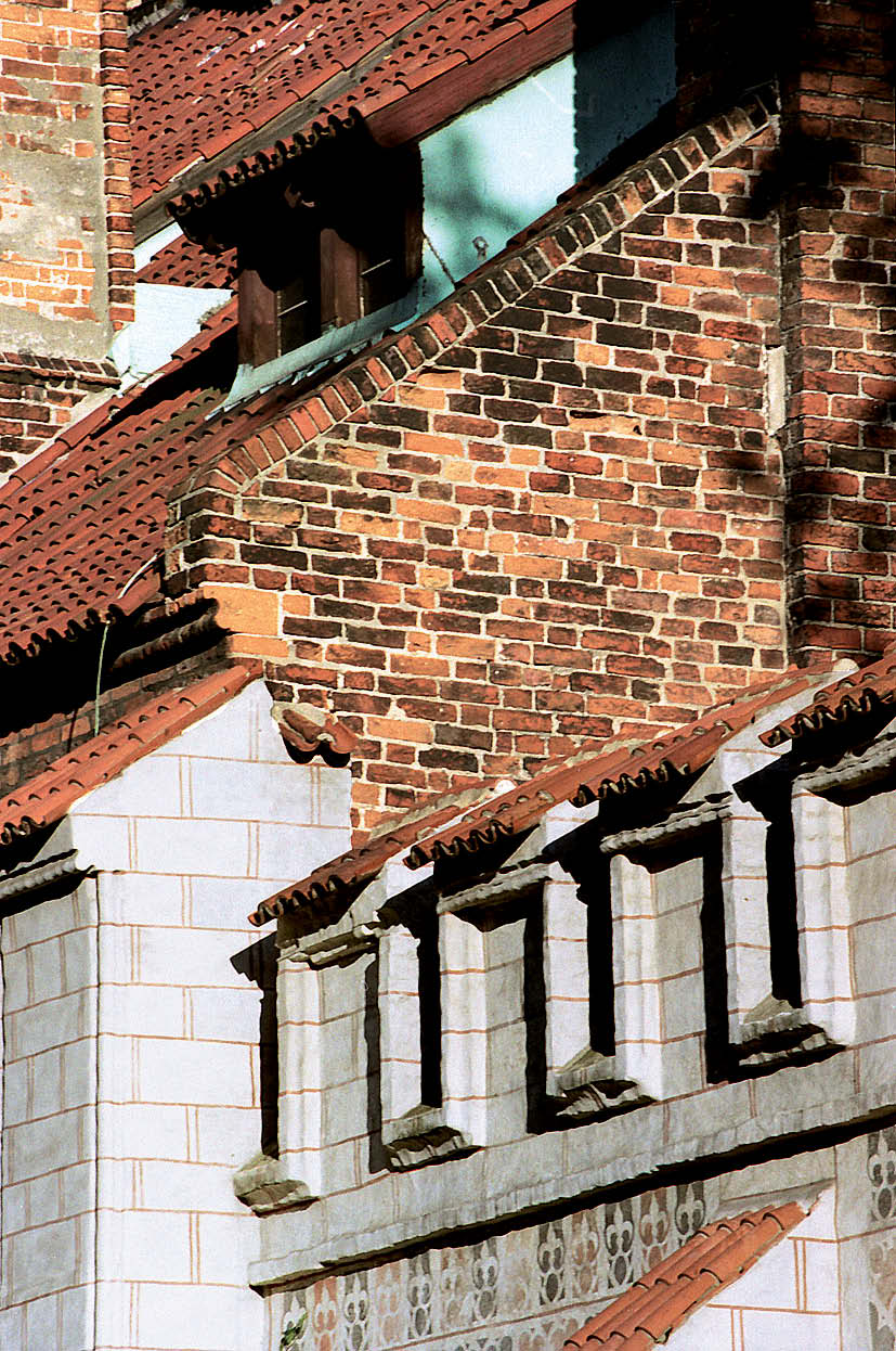 Il. 15. Kaplice Św. Rodziny i św. Antoniego w rzędzie północnym, budowane równocześnie. Oprac. A. Konieczny Il. 16.