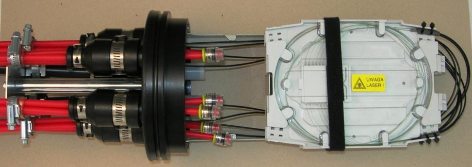 MUFY HERMETYCZNE FTTH OZKS160MX-S Mufy OZKS160MX-S są osłonami typu kapturowego dedykowanymi do łączenia kabli światłowodowych w sieciach FTTH, budowanych w oparciu o mikro-kanalizację oraz kable