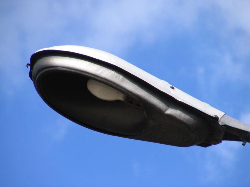Przykładowy proces inwestycyjny modernizacja oświetlenia na parkingu firmowym: Wywiad u Klienta Klient wyraża chęć obniżenia kosztów energii elektrycznej, Inwentaryzacja zasobów uwagę zwracają