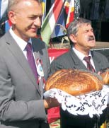 str. 4 BO MYŒMY Z U WYDALI BÓJ wtorek 6 wrzeœnia 2011 r.