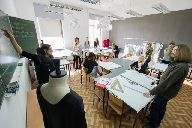 informacje na temat kierunku i specjalności, a także współpracy PWSZ w Tarnowie z zagranicznymi Uczelniami i instytucjami.