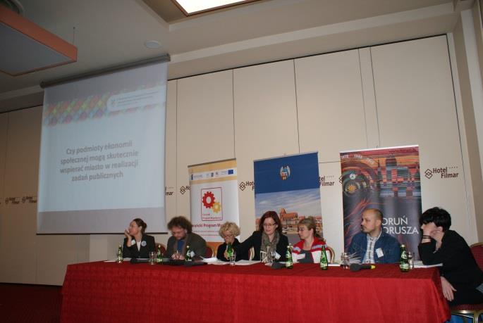 Działanie 1.2. Organizacja Toruńskiego Forum Ekonomii Społecznej Forum odbyło się 28.10.2013r. w Hotelu FILMAR.