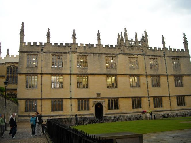 Oxford jest przede wszystkim znany z Uniwersytetu