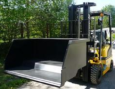 2. Szufla mechaniczna montowana na widły Pojemność łyżki L B HB SF Kieszeń LF LC CG Masa / CG m 3 WF 0,5 1350 1300 610 430 148 68 750 600 750 150 0,75 oraz 1,0 wymiary do uzgodnienia z zamawiającym