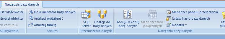 Zaznaczamy wybrany formant na wstędze, następnie klikamy w dowolne miejsce formularza - w tym miejscu zostanie wstawiony formant. Wstawiane w ten sposób formanty są niezwiązane tzn.