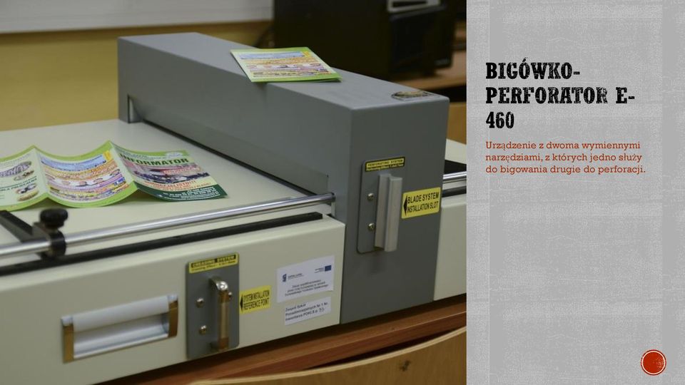 z których jedno służy do