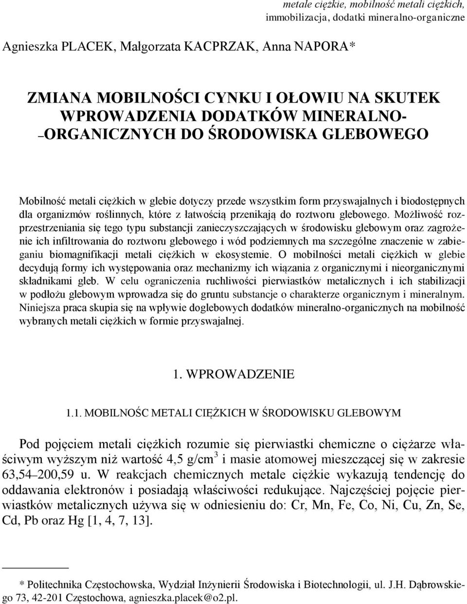przenikają do roztworu glebowego.