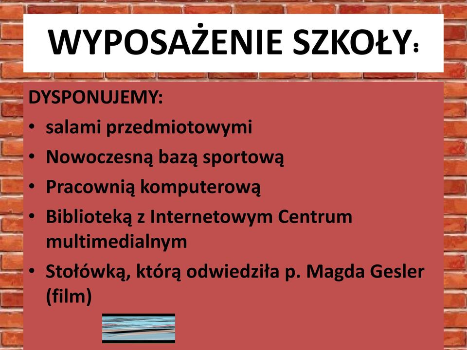 komputerową Biblioteką z Internetowym Centrum