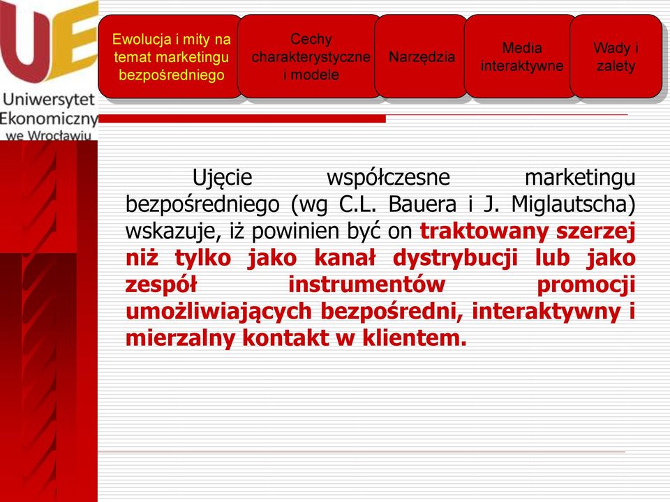 niż tylko jako kanał dystrybucji lub jako zespół instrumentów