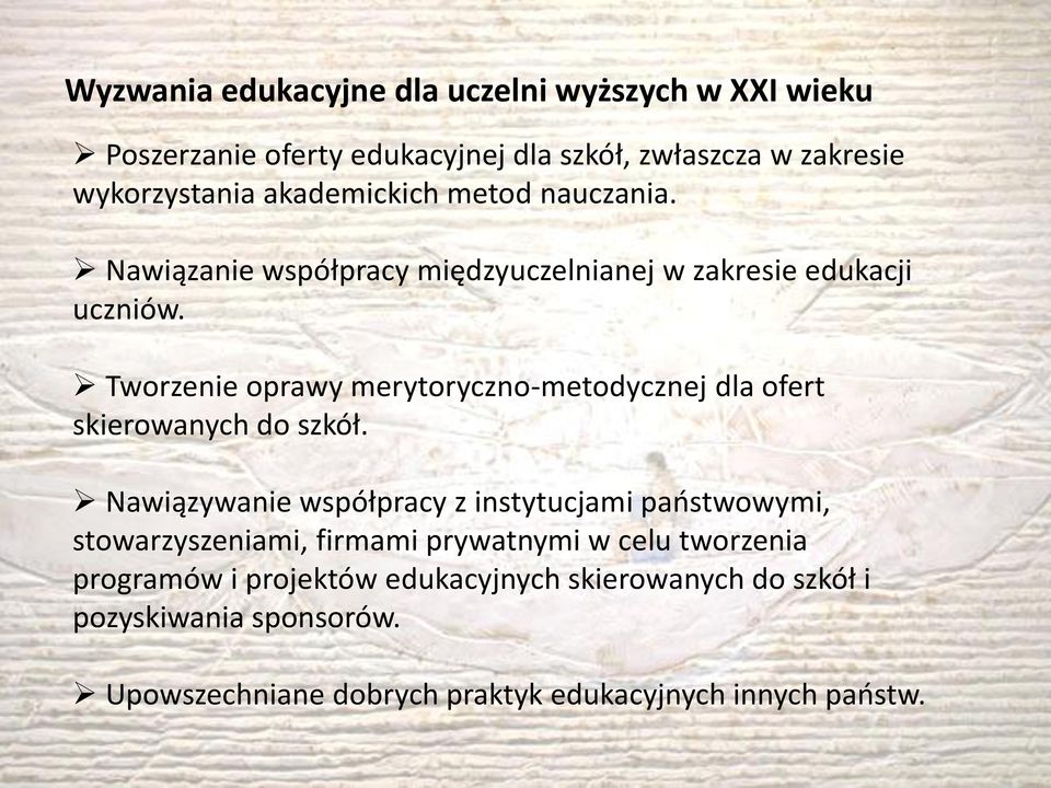 Tworzenie oprawy merytoryczno-metodycznej dla ofert skierowanych do szkół.