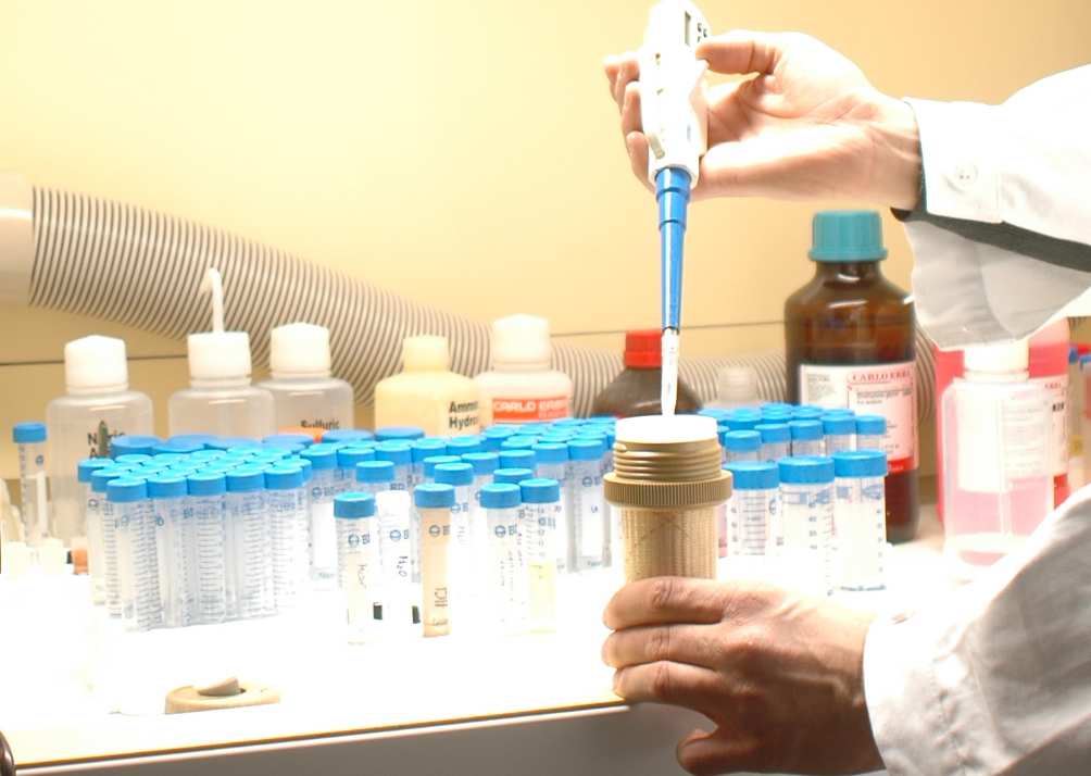 ptymalizacja podejście klasyczne Synteza analogów testy in vitro biodostępność Badania kliniczne LEK ptymalizacja wspomagana