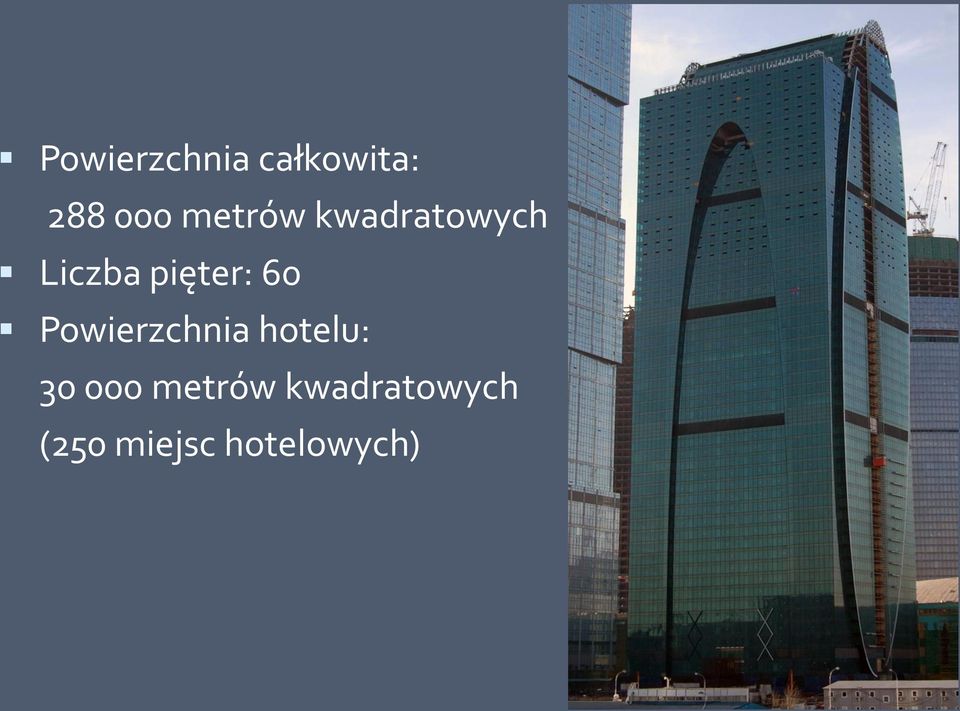 60 Powierzchnia hotelu: 30 000