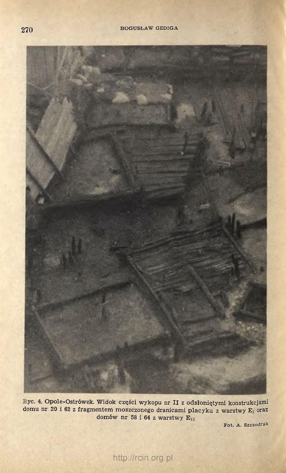 domu nr 20 i 62 z fragmentem moszczonego dranicami