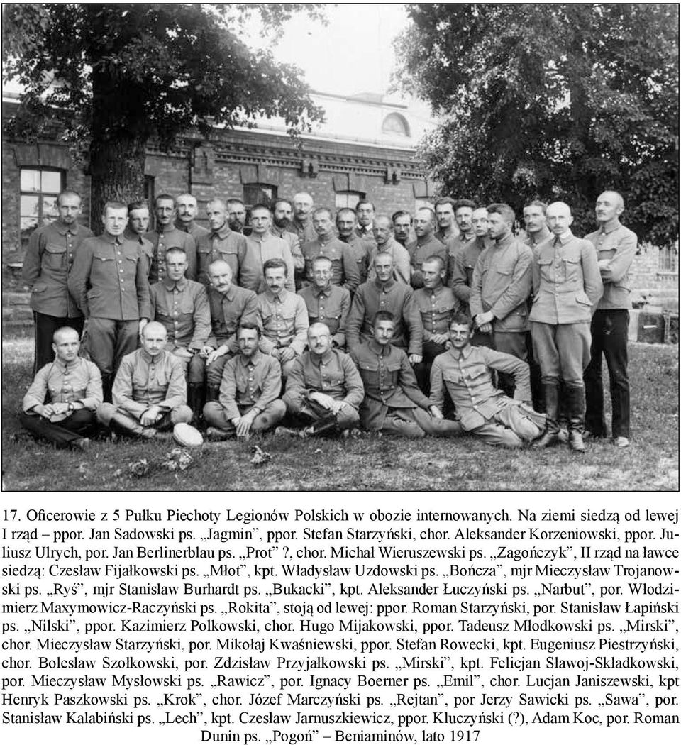 Bończa, mjr Mieczysław Trojanowski ps. Ryś, mjr Stanisław Burhardt ps. Bukacki, kpt. Aleksander Łuczyński ps. Narbut, por. Włodzimierz Maxymowicz-Raczyński ps. Rokita, stoją od lewej: ppor.