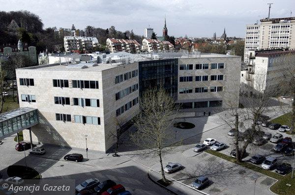 Siedziba Centrum Informatycznego Trójmiejskiej Akademickiej Sieci Komputerowej (CI TASK) z najszybszą maszyną w Polsce - superkomputerem "GALERA.