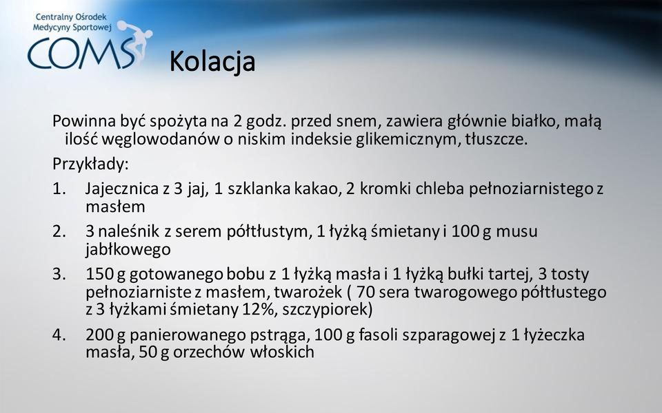 3 naleśnik z serem półtłustym, 1 łyżką śmietany i 100 g musu jabłkowego 3.