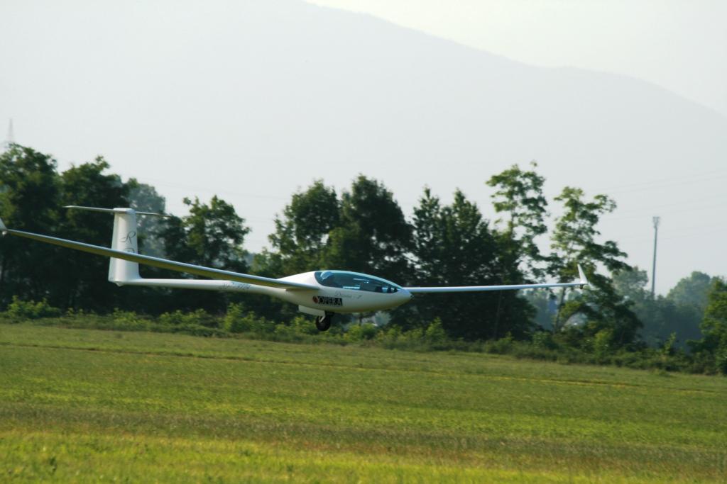 Samoloty Pilatus szwajcarskiego zespołu pokazowego.